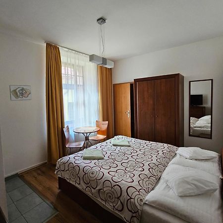 Penzion Pod Krivanom Liptovský Hrádok Extérieur photo